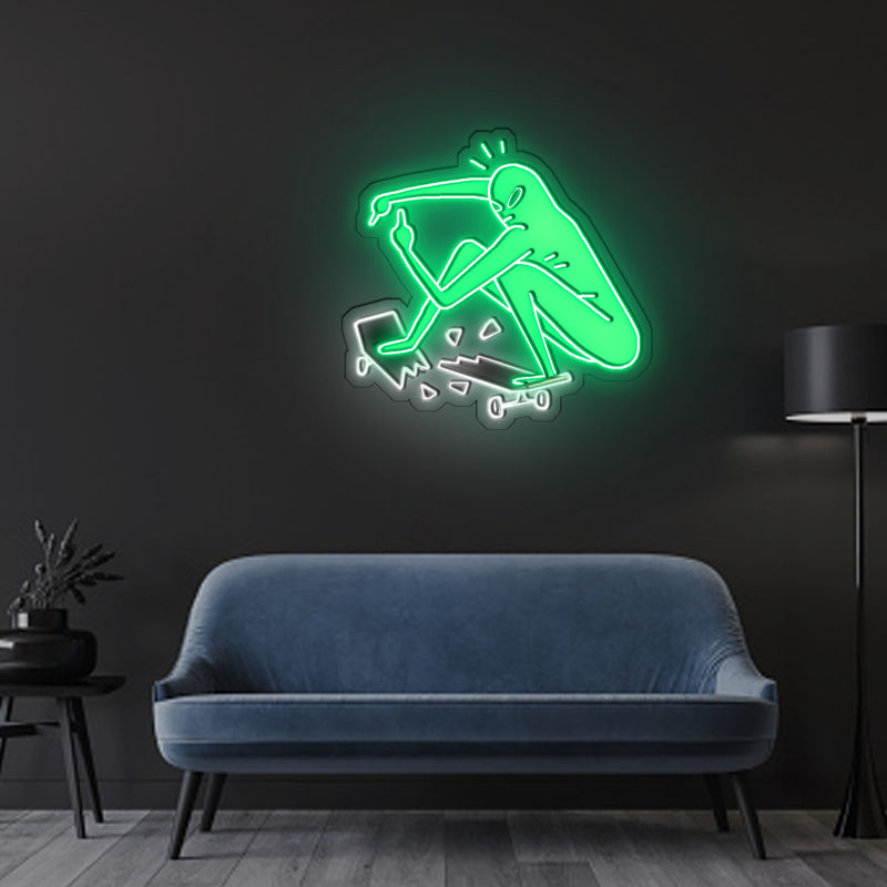 Außerirdische Neonlichter auf Skateboard