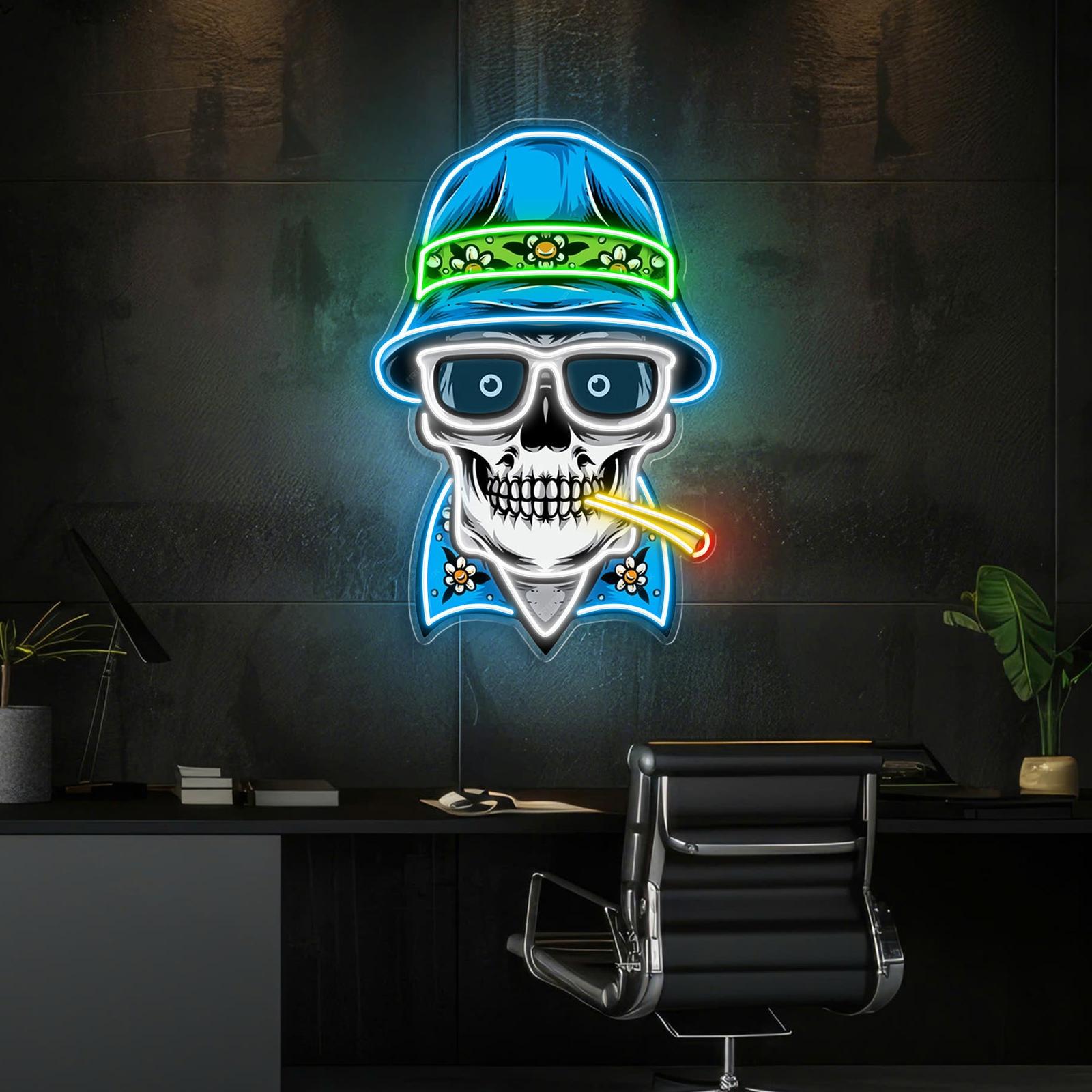 Totenkopf, Hut und Rauch im Neonlicht-Leuchtreklame
