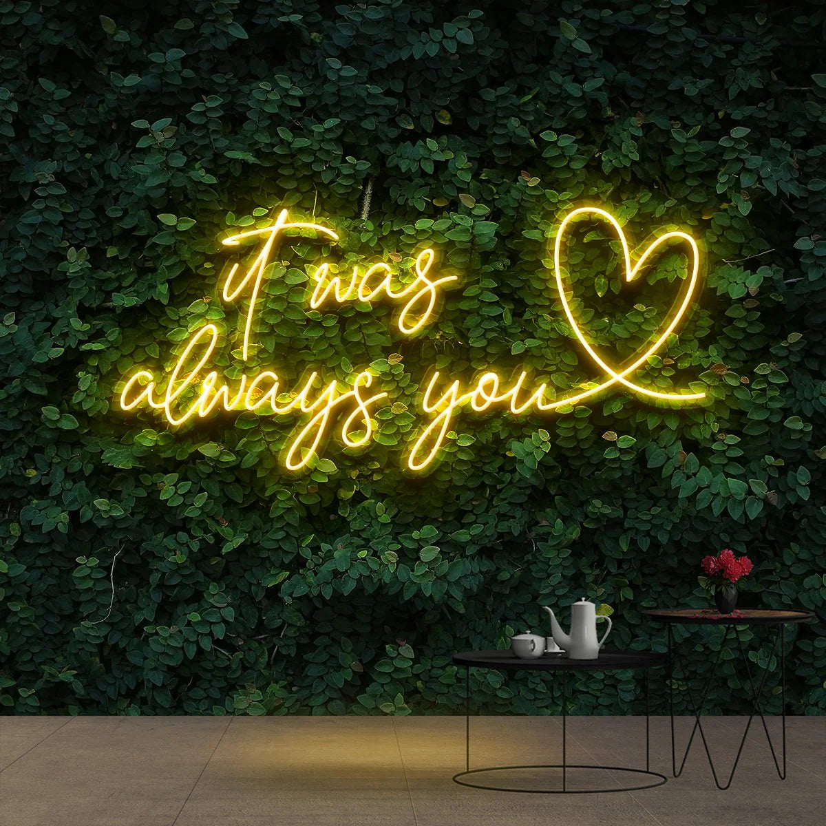 „It Was Always You 2.0“ – Ihr leuchtendes Liebesbekenntnis in Neon
