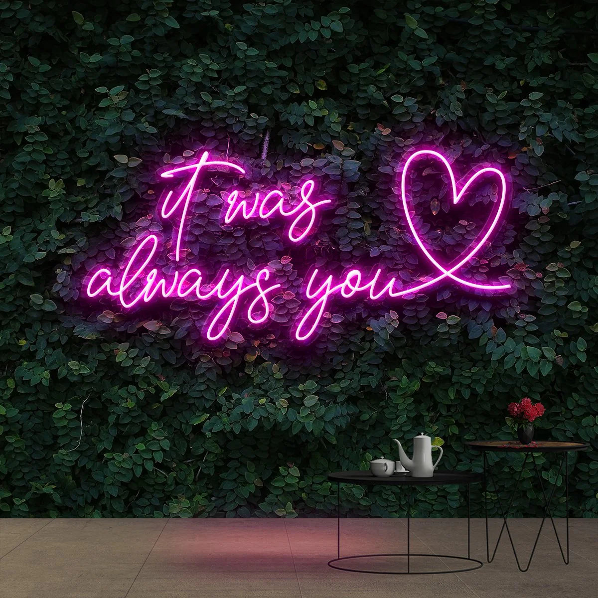„It Was Always You 2.0“ – Ihr leuchtendes Liebesbekenntnis in Neon