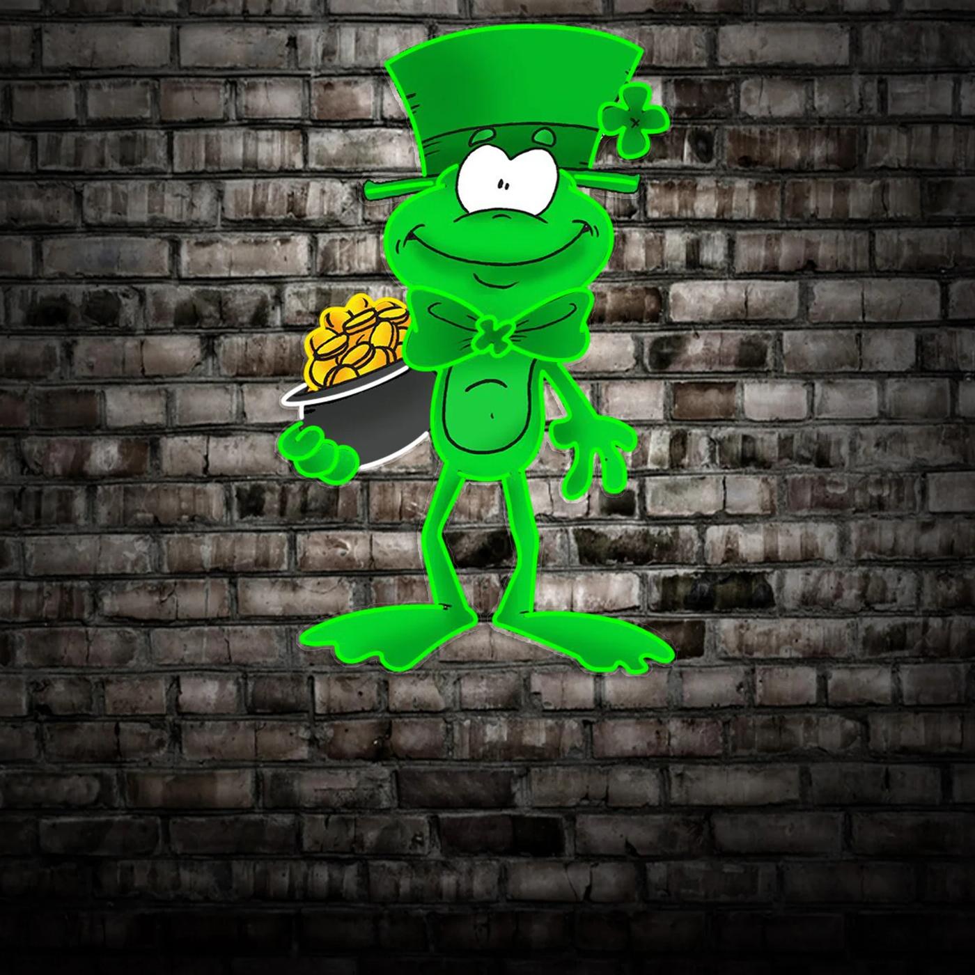 Patrick's Day hält Geld in der Hand und trägt einen Hut mit Neon-Acryl-Kunstwerk