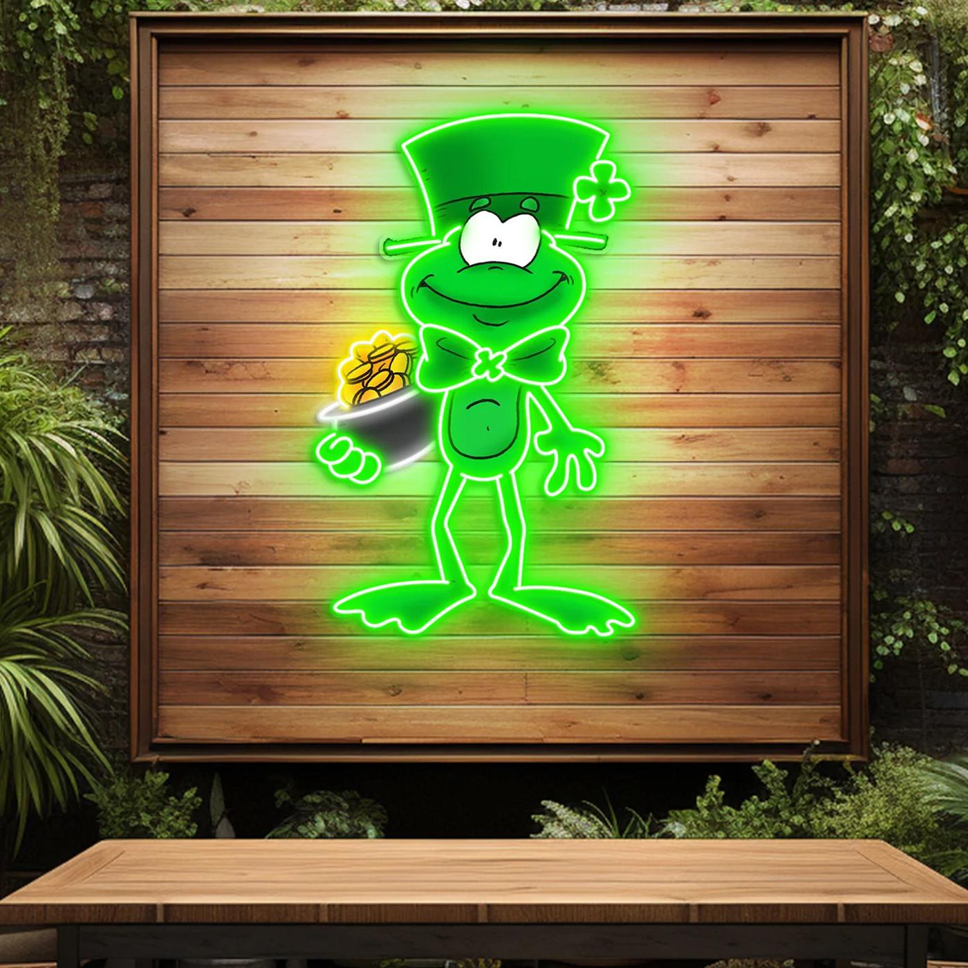 Patrick's Day hält Geld in der Hand und trägt einen Hut mit Neon-Acryl-Kunstwerk