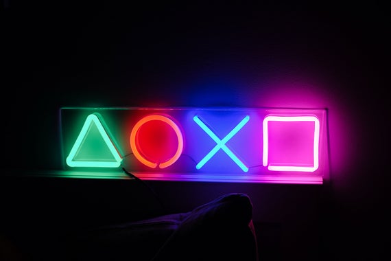 "spielen auf der Spielekonsole, Geometrie" Neonschrift