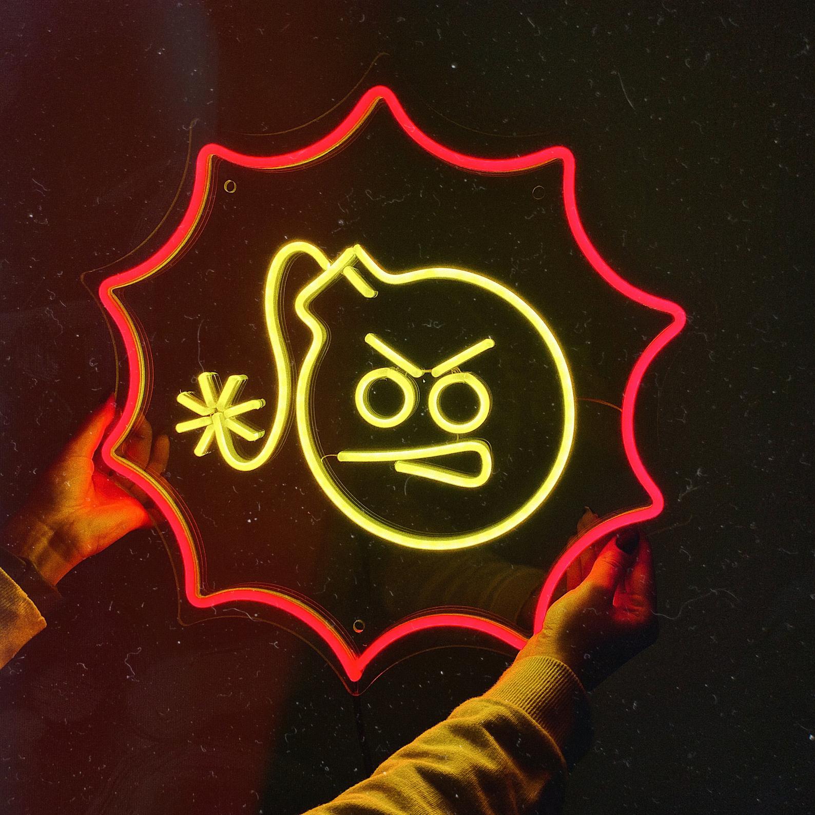 "Serious Sam, Gamer" Neonschrift