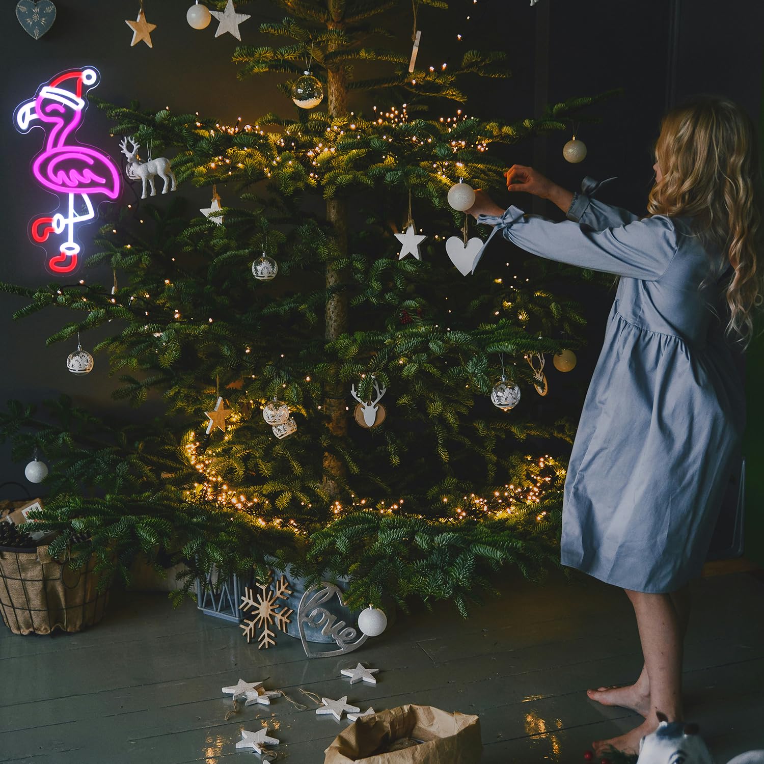 Weihnachts-Flamingo Neonlampe – Pinke LED-Deko mit Weihnachts-Style